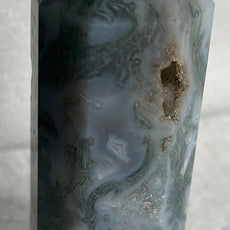 Moss Agate Tower, Obelisk, Stone from India