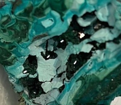 Chrysocolla and Malachite: One of the Crystals for Mental Health - My Shop of Wonders