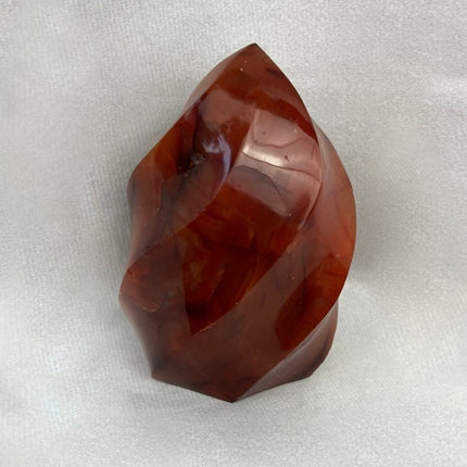 Discover Red Carnelian Agate Crystals for Confidence - My Shop of Wonders