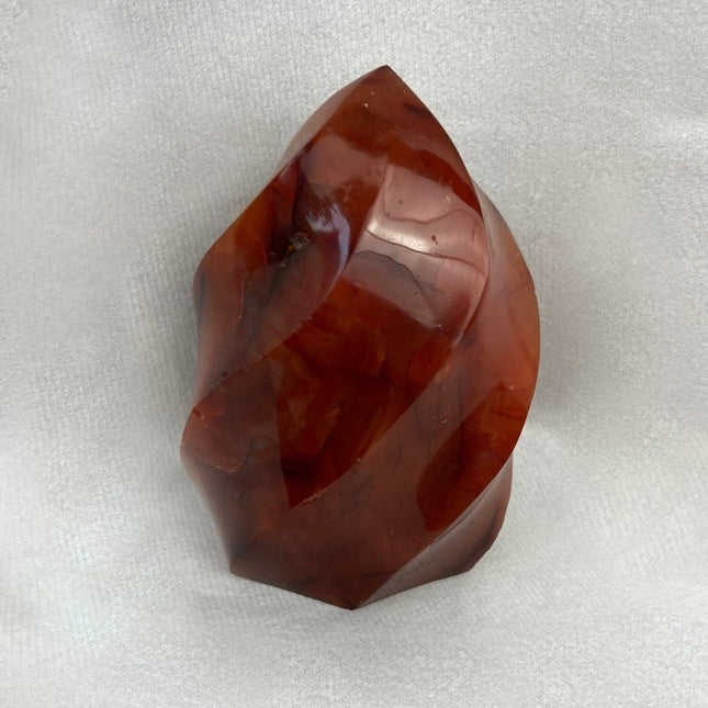 Discover Red Carnelian Agate Crystals for Confidence - My Shop of Wonders