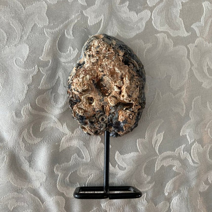 Druzy Agate Geode: Calm, Sparkling Beauty - My Shop of Wonders