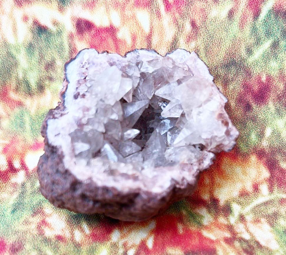 Geode Crystals: Unveiling the Beauty of White Amethyst - My Shop of Wonders