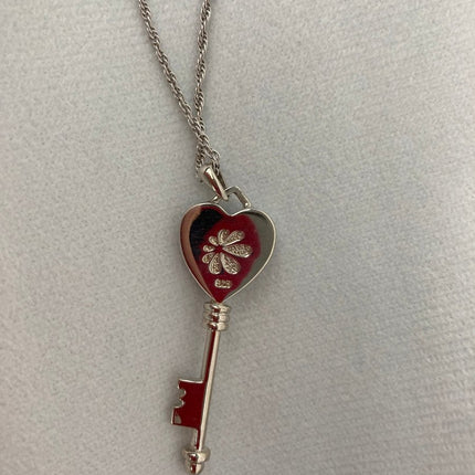 Marahlago Necklace Shaped as a Heart - My Shop of Wonders