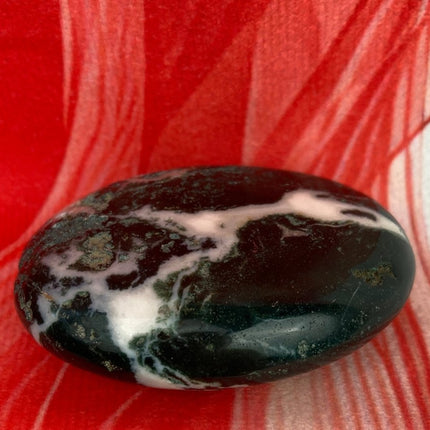 Moss Agate Palm Stone from India - My Shop of Wonders