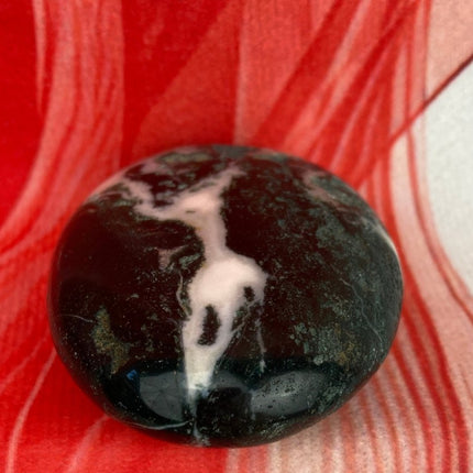 Moss Agate Palm Stone from India - My Shop of Wonders