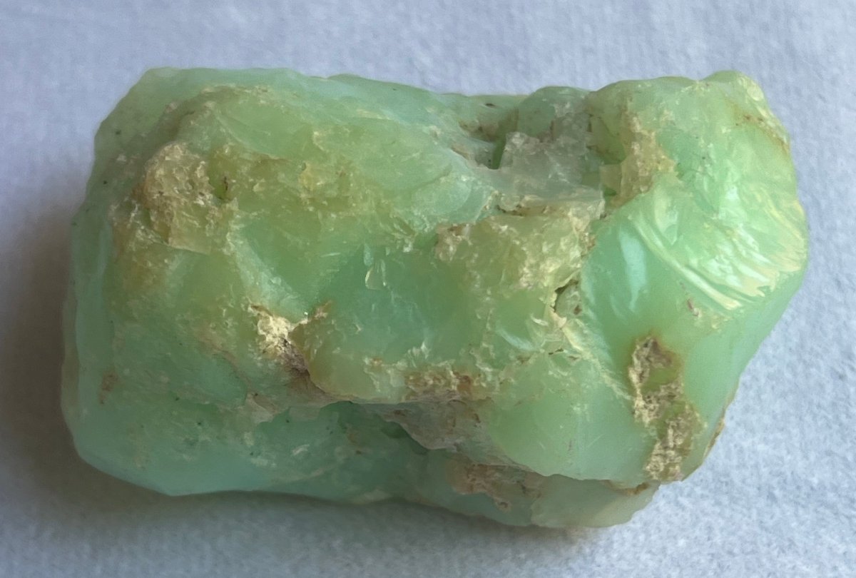Serbian green opal from Kosovo: Rare Treasure - My Shop of Wonders