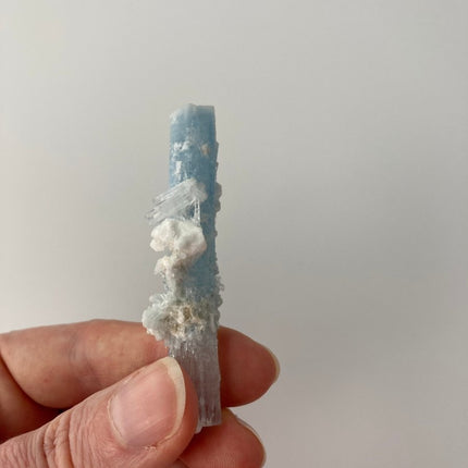 Shop Beautiful Natural Aquamarine Stone Now - My Shop of Wonders