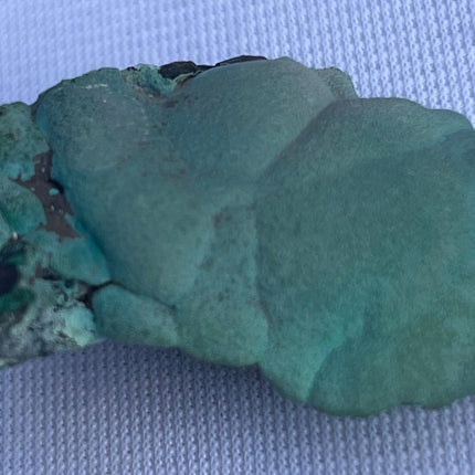 Small Crystal with a Vibrant Blue Colour - My Shop of Wonders