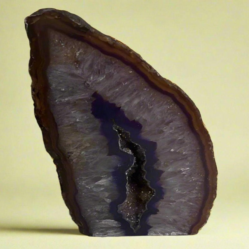 Soothe your Soul with One of the Agate Crystals for Anger - My Shop of Wonders