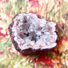 Geode Crystals: Unveiling the Beauty of White Amethyst